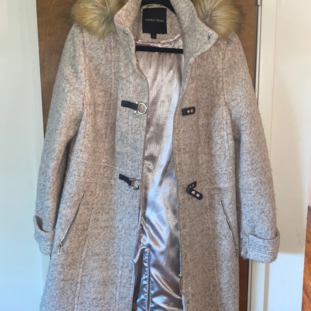 Woman coat from Macys size 12